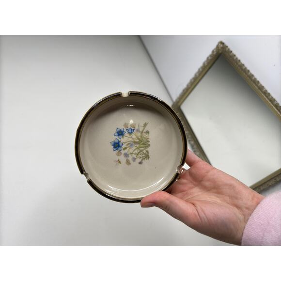 Vintage Otagiri Floral Ceramic Ashtray - Mid-Century Design, 3 slot Japan Stonew - Picture 3 of 10